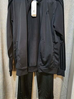 Adidas 3-Stripes Track Suit Set Black Men’s Small NWT Jacket & Pants.